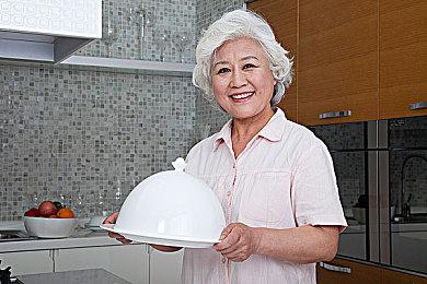 《黎明杀机》联动《恶魔城》新增两位系列主角